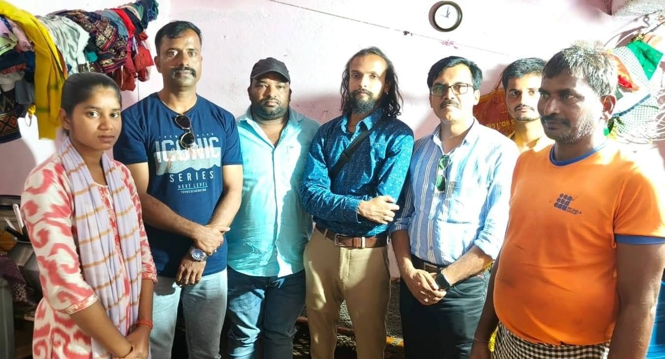 झारखंड इंटर कला टॉपर छोटी कुमारी की मदद को आगे आई हरिओम सेवा संस्था, IAS बनने के सपने को मिला नया संबल